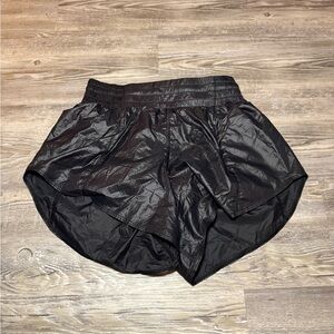 Lululemon Hotty Hot